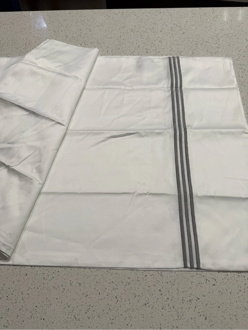 Restoration Hardware Italian Hotel White Pillow triple satin stitch Set 2 King
